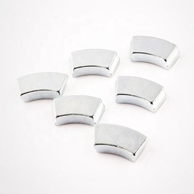 qualité Aimants en néodyme en arc N32-N52 pour rotor d'alternateur, aimants permanents industriels usine