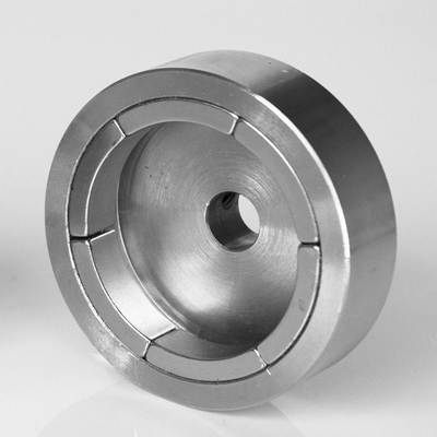 Assemblée de accouplement magnétique pour la pompe à eau électrique