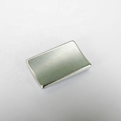 Bon prix Alnico moulé 8 aimants diamétralement magnétisés de néodyme pour le moteur de roue en ligne